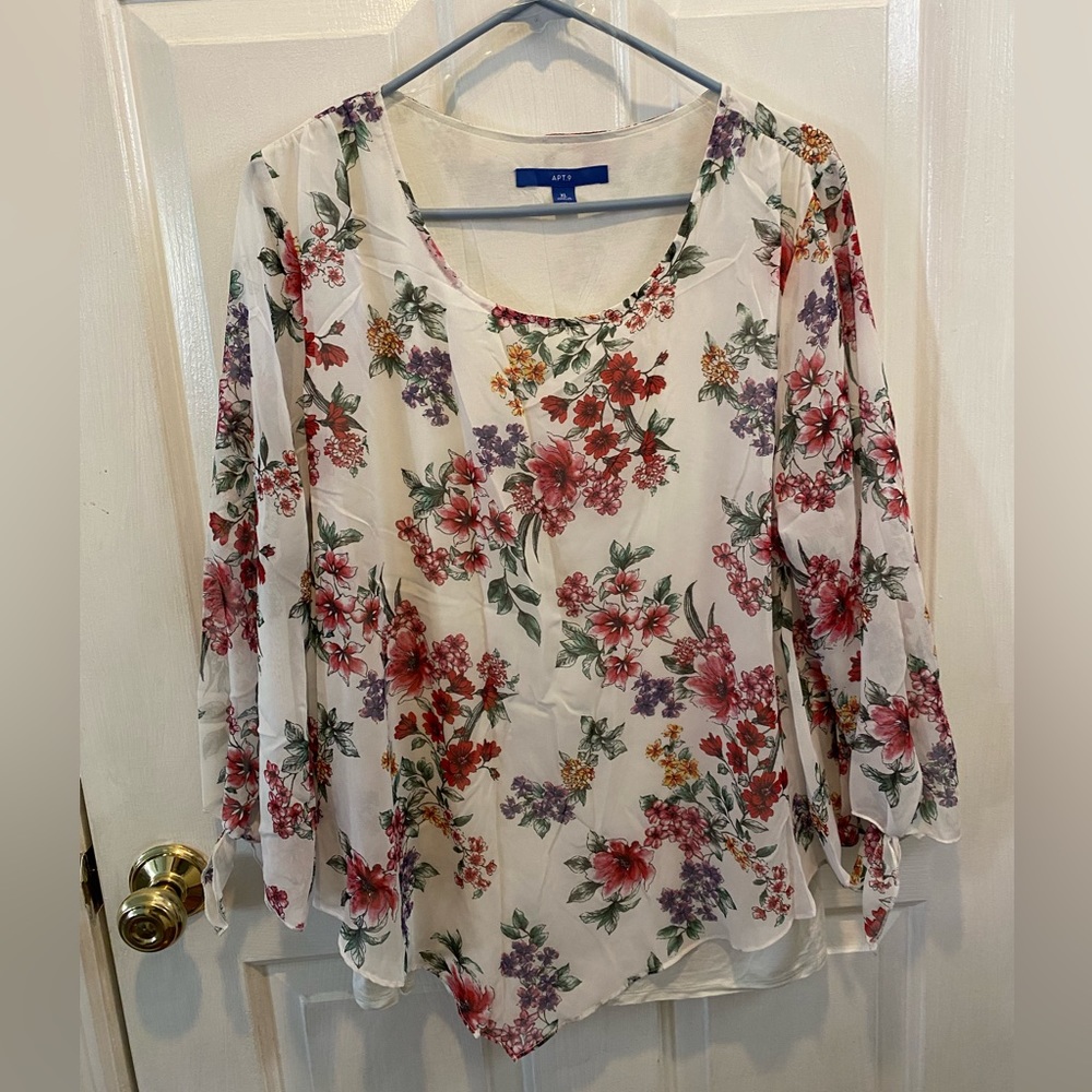 Apt 9 floral size xl